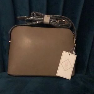 💕SOLD💕 NWT Crossbody bag Jen & Co Lt Brown